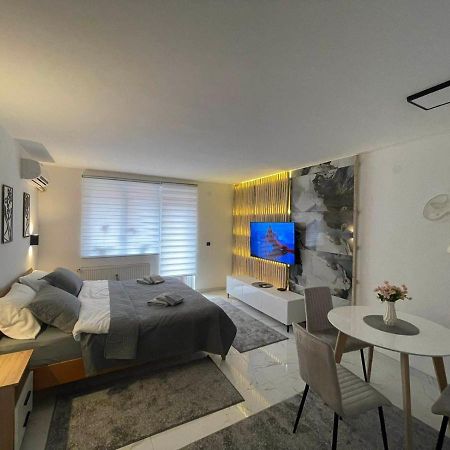Apartman Afrodita Lux 1 Ni Exteriér fotografie