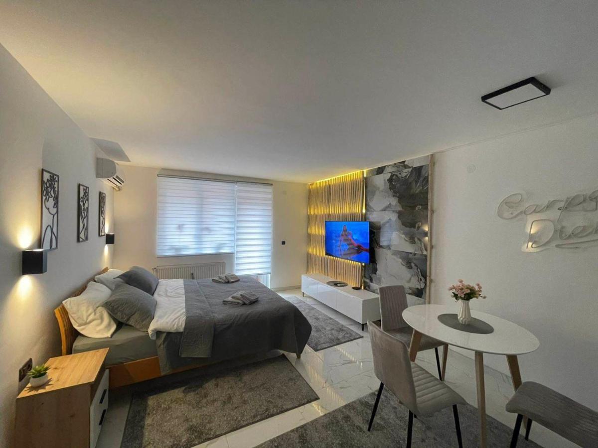 Apartman Afrodita Lux 1 Ni Exteriér fotografie